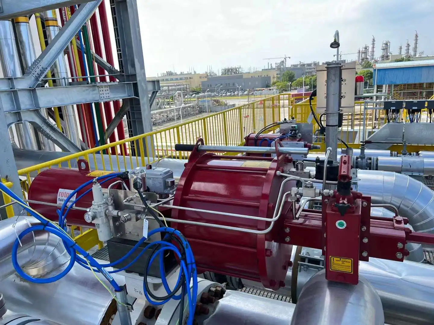 valve actuator ROTORK The RC 200 types of pneumatics rotary actuator and linear actuator controller