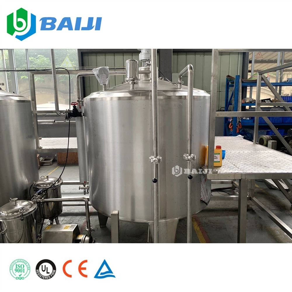 Automatic small plastic bottle hot fruit juice bottle filling packaging and labeling plant machine line