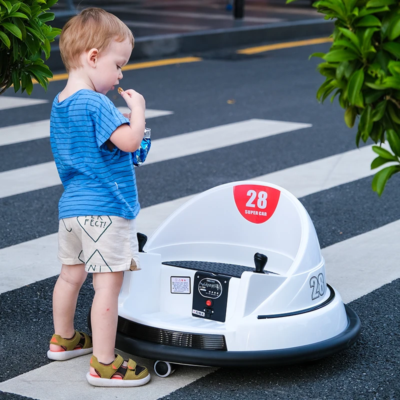 Factory sale child 6v ride on electric bumper car for kids children toy electric car 360 spin zone kids bumper car