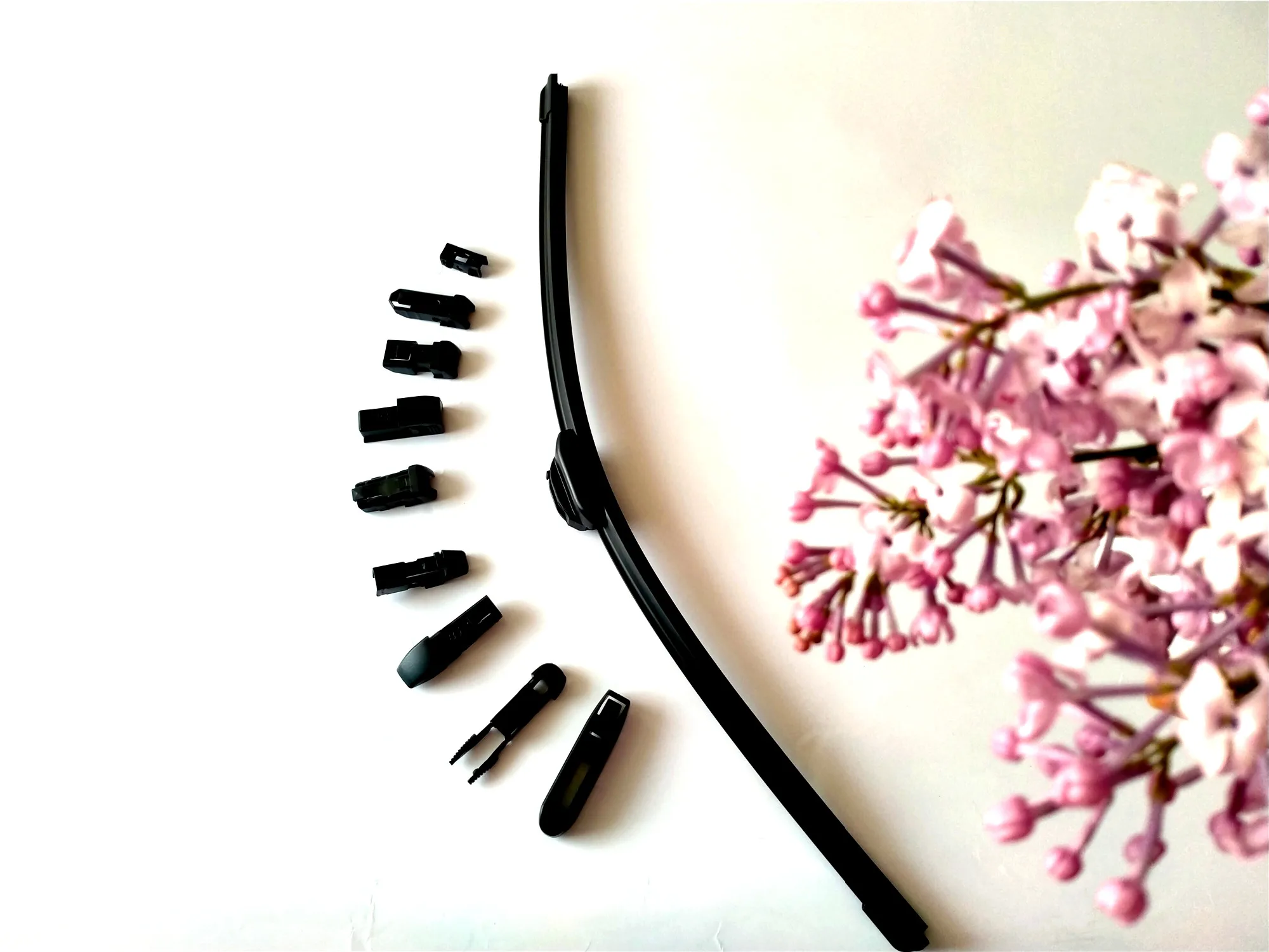 
free sample new style auto parts Multi-Function frameless car Wiper Blade cutter for used cars japan toyota hilux 