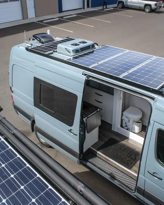 Wholesales Complete set Hybrid Solar Power Plant Photovoltaic Off Grid Integrated RV solar energy System