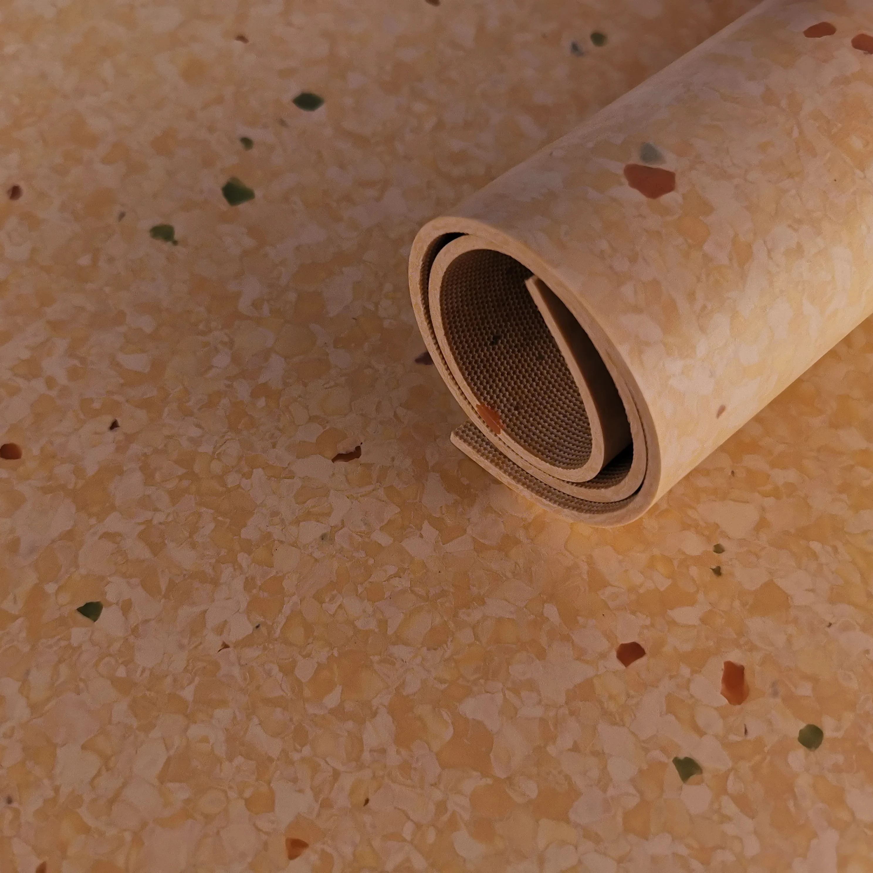 High Quality Sample Free Plastic Flooring PVC Luxury Vinyl Flooring Roll Plastic Coil Floor For Indoor Decoration