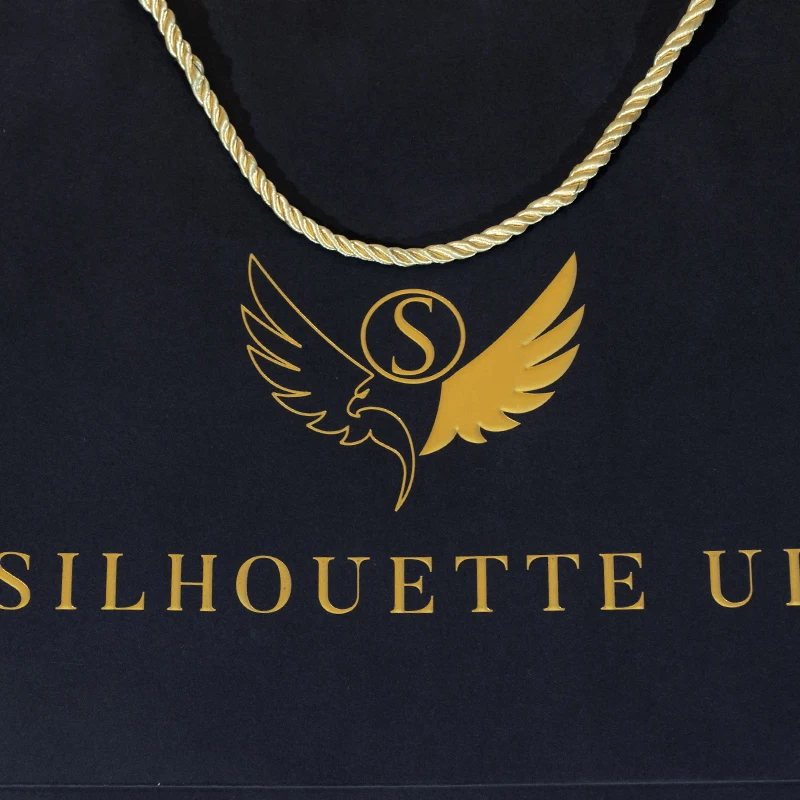 Manufacturer Custom Designed Glossy Lamination Carry Luxury Shopping Paper Packaging Bags With Logo Wholesale