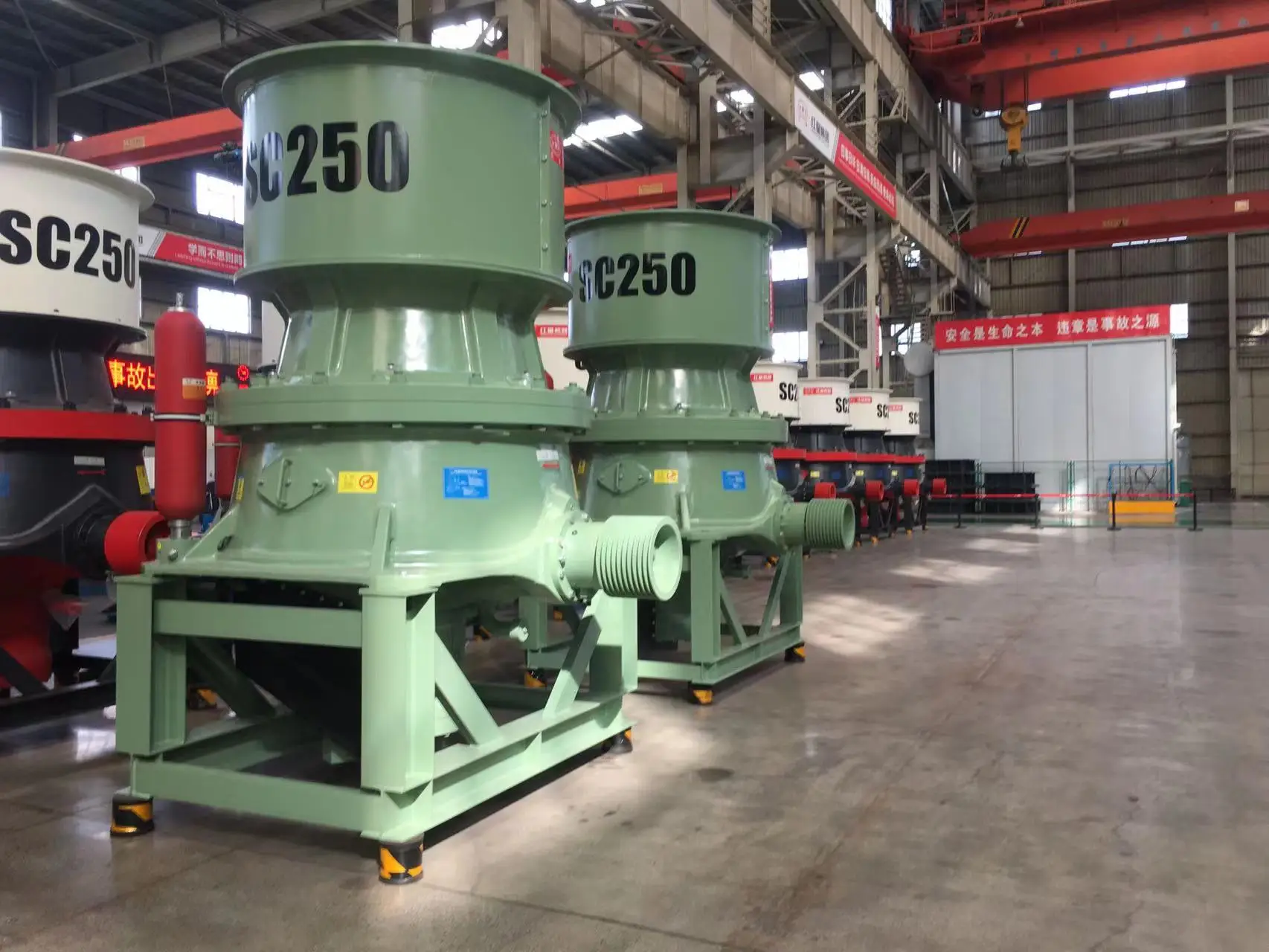 CH440 Hydraulic Cone Crusher for Horizontal bar Gold Mining Equipment Met so Cone Crusher