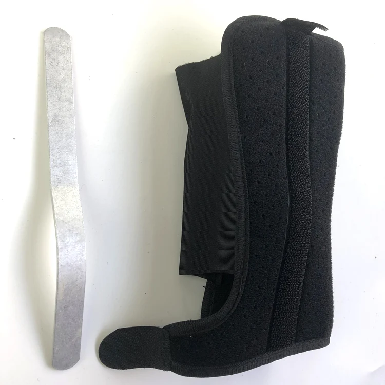 Sport Adjustable Breathable Wrist Splint Fitted Wrist Support Brace With Steel Plate For Carpal Tunnel