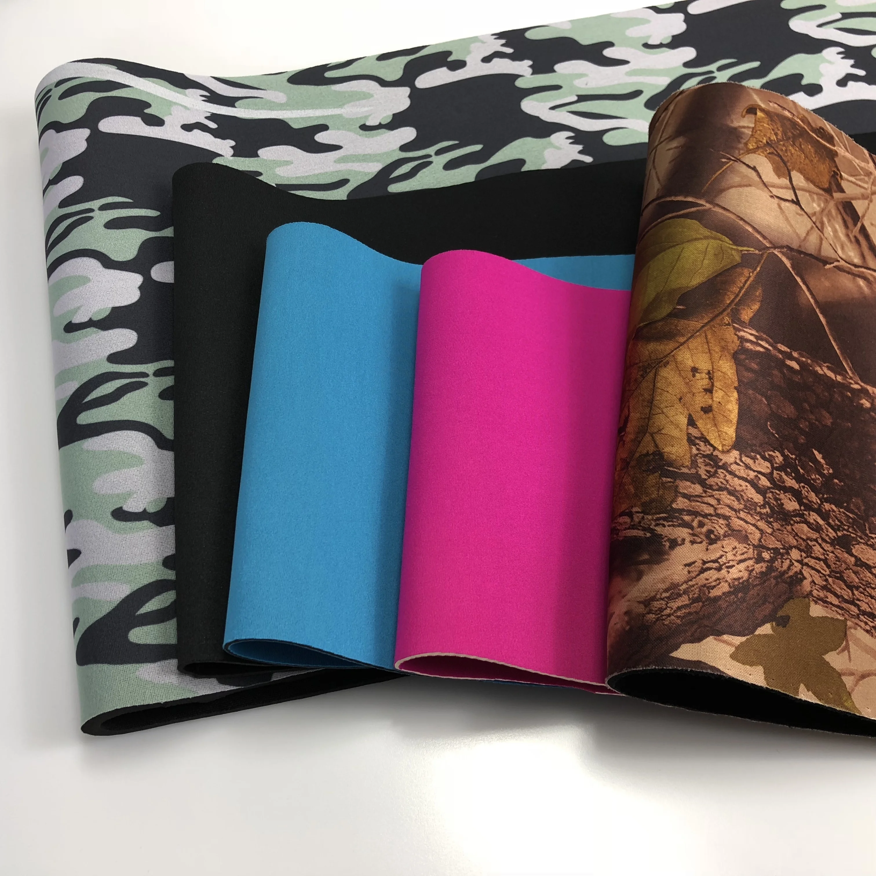 Прямо с фабрики красочные напечатанные неопреновые ткани с полиэфирной ткани для одежды