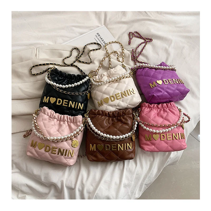 Pearl Chains Trendy Bucket Shoulder Bag Women Ruched Crossbody Bag Parenting Lattice Messenger Bag Designer Mini Handbags Pouch