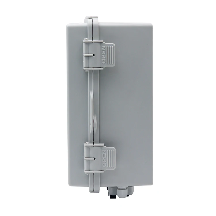 Moreday Hot Selling Solar Combiner Box With good quality Circuit Breaker For Home