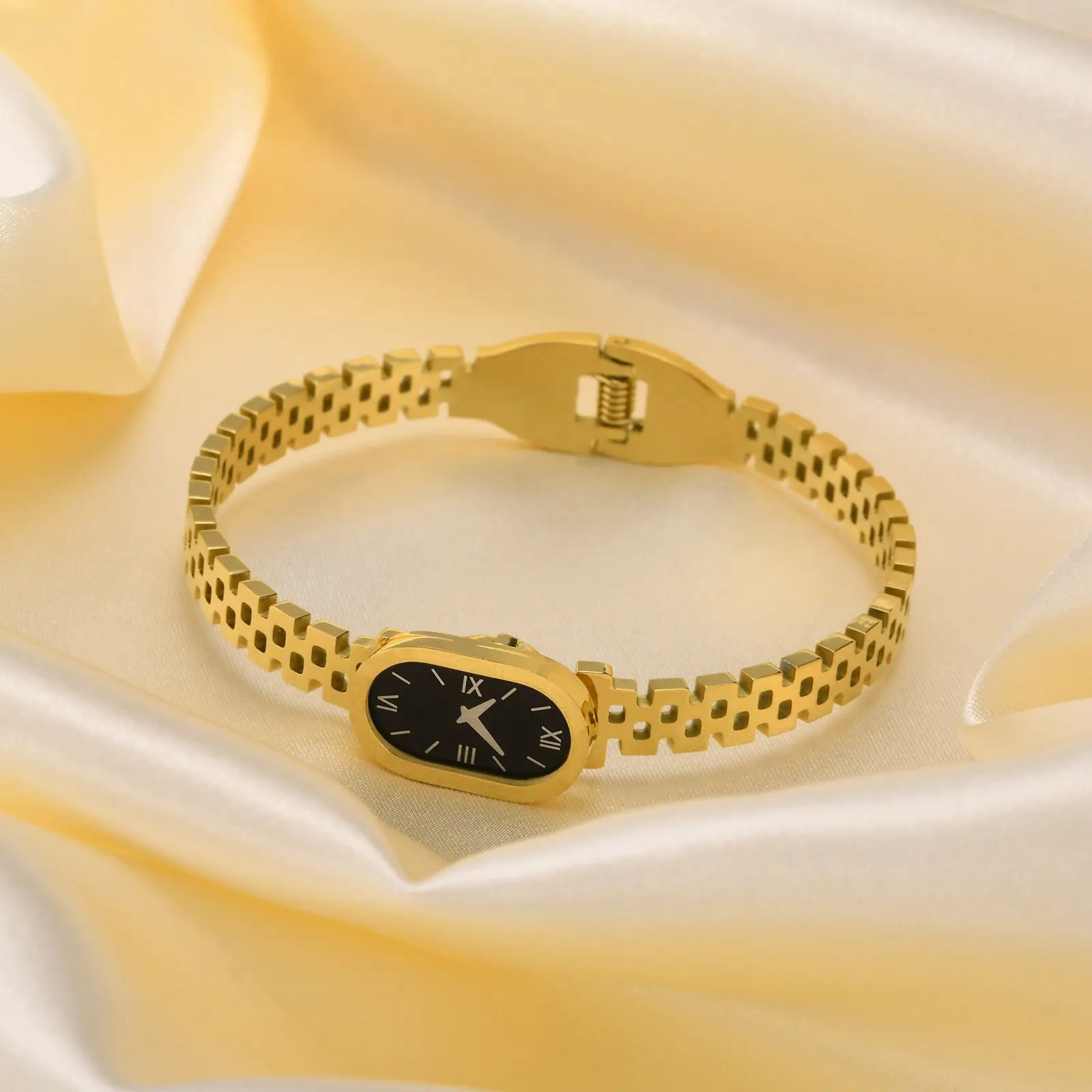 New Arrival Trendy Jewelry 18K Gold Plated Stainless Steel Roman Numeral Bracelets For COuple