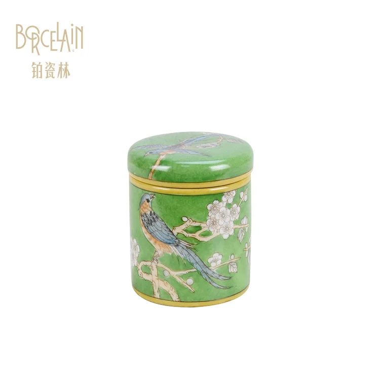 Chinese green pattern ceramic porcelain vase