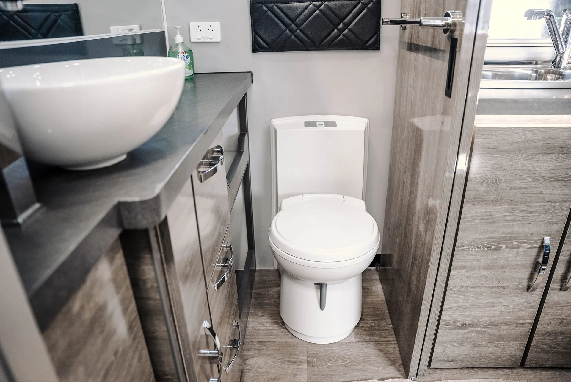 SAINTFAN Factory Custom Made Road Small Camper Trailer Caravan with LED Travel Kitchen