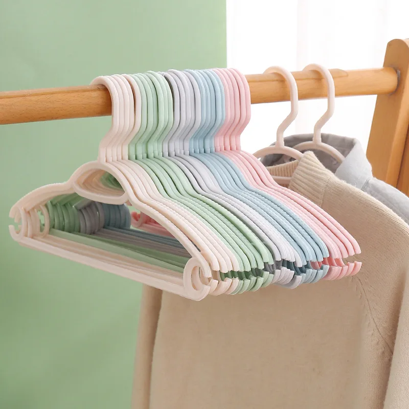 Multifunctional Adult Home Use Non-Slip Non-Marking Windproof Plastic Hangers Student Dormitory With Clothes Hanging