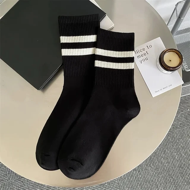 Women Socks Japanese Fashion Autumn New Novelty Candy Color Cotton Sports Crew Socks For Girls Preppy Style Striped Socks