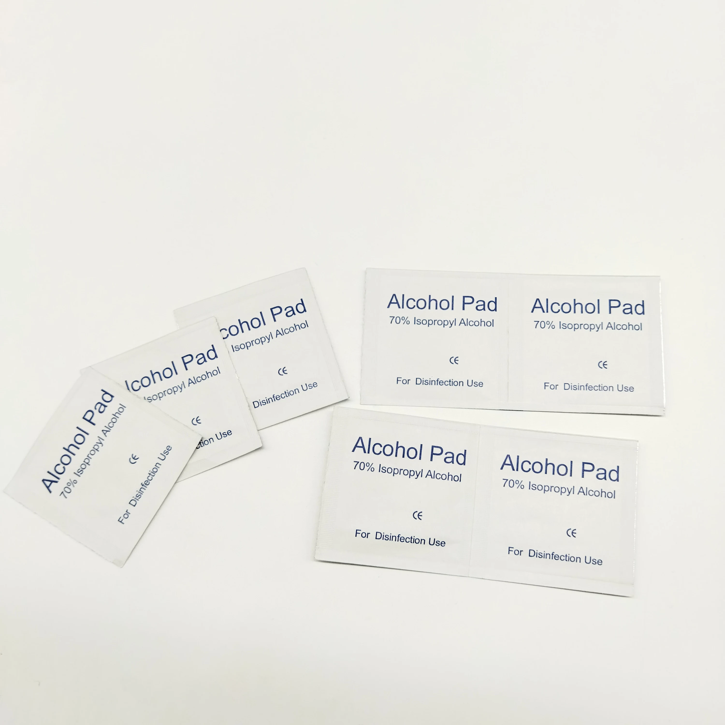 Alcohol Pads Saturated With 70% Isopropyl Alcohol Medical Disposable Alcohol Pad For wiping and disinfection