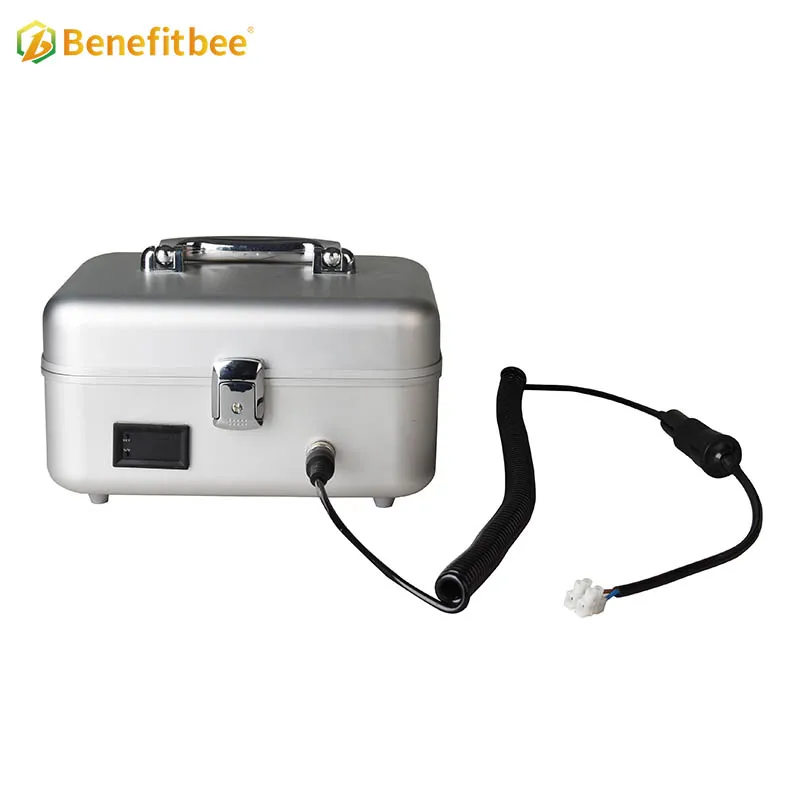 Agricultural beekeepers beekeeping equipment BB Queen incubator