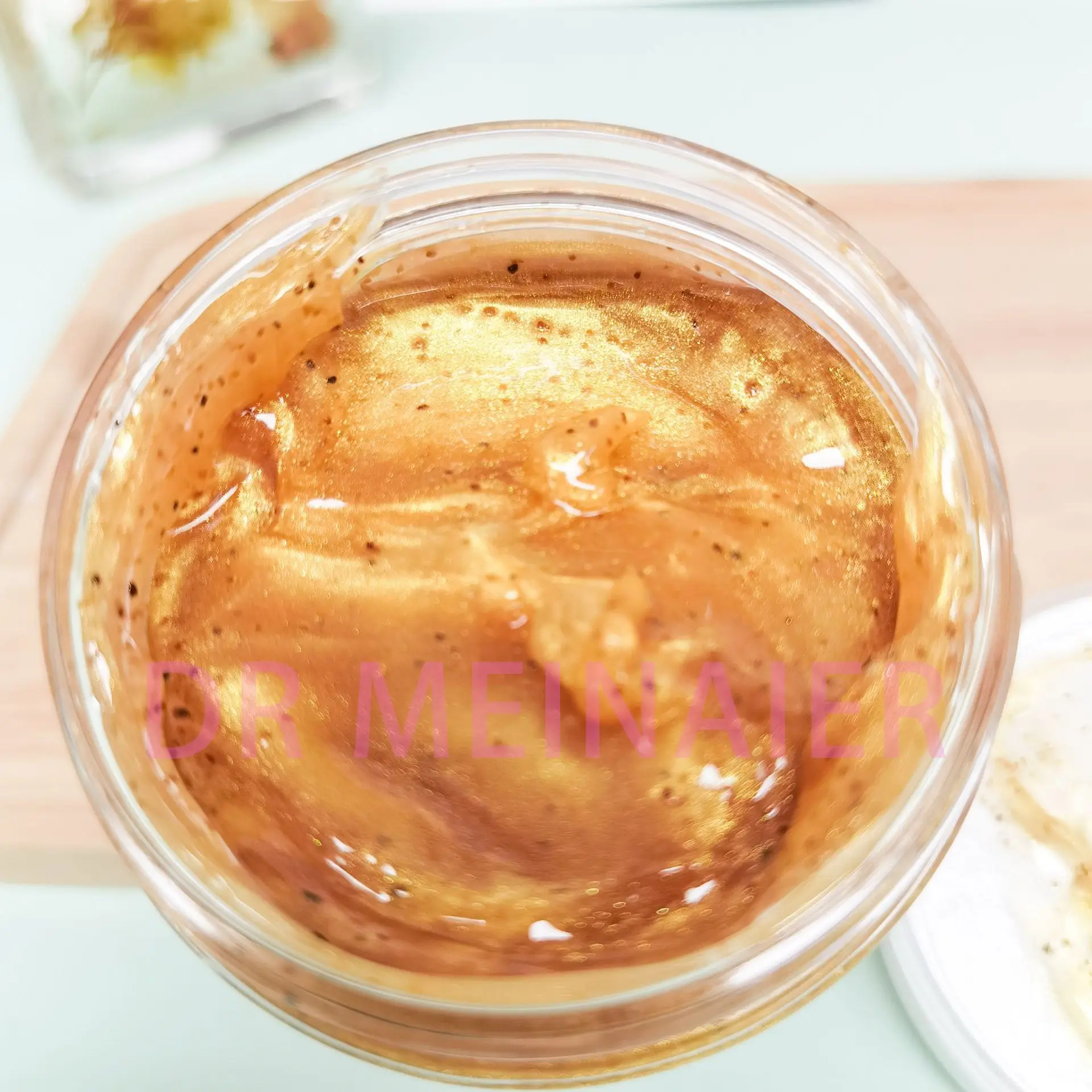 OEM Private Label 24K Gold Scrub Facial Cleanser Exfoliating Gel Whitening Moisturizing Skin Care Vitamin E Face Scrub