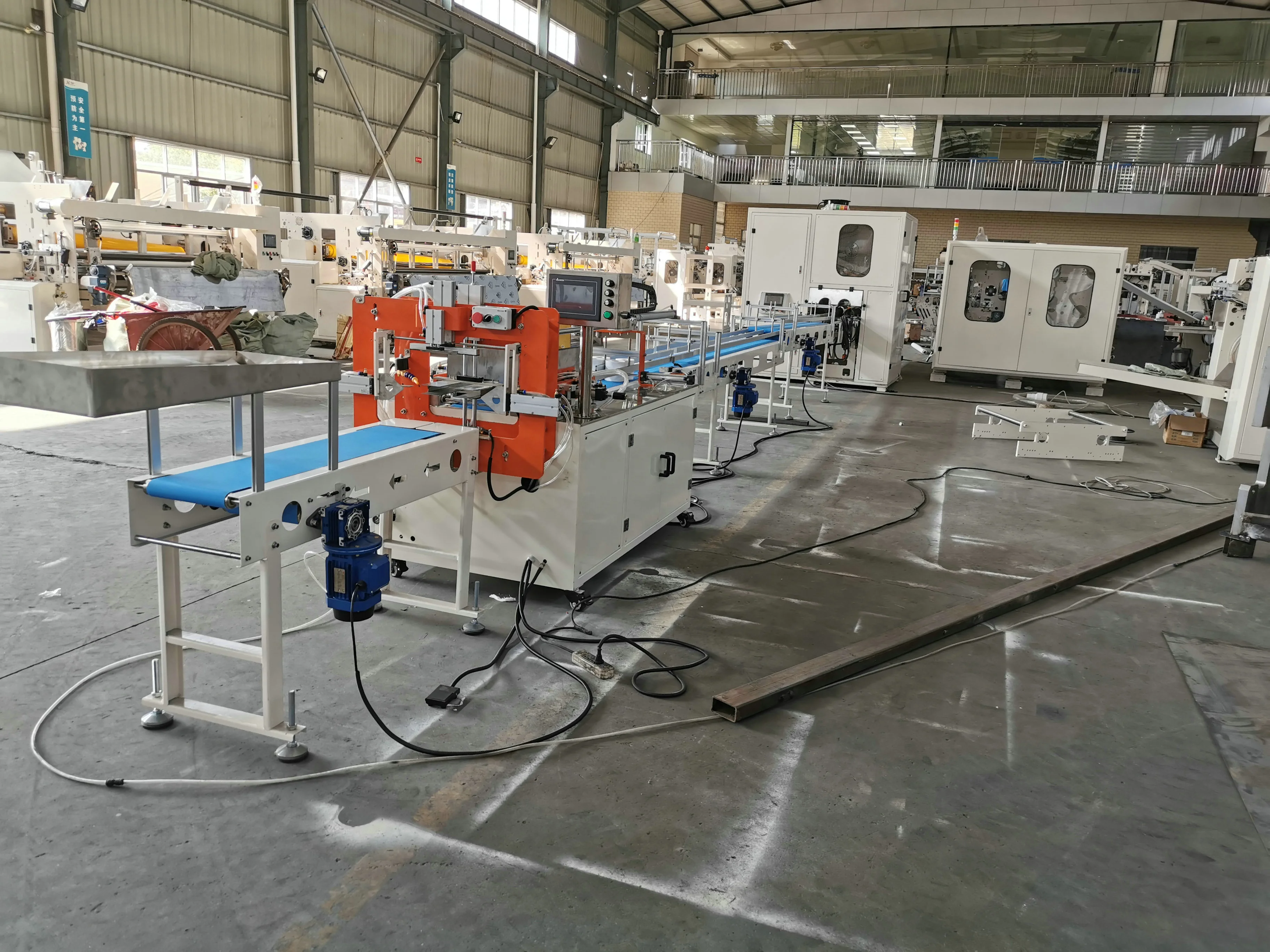 Full set of toilet tissue paper making cutting packing machine production line