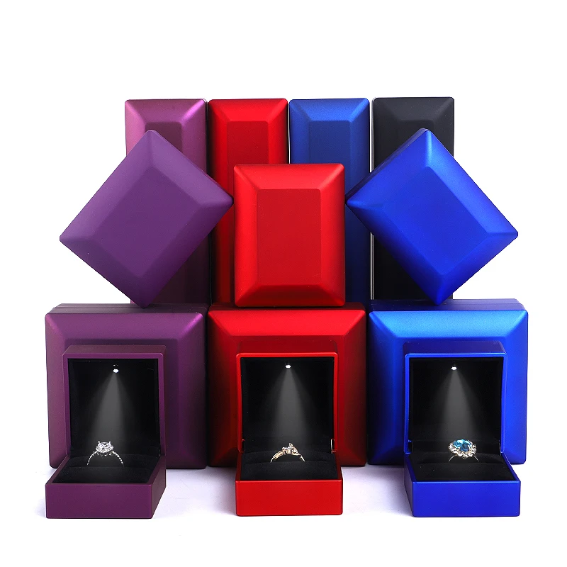 Hanhong factory wholesale custom logo jewelry velvet stud earrings necklace bracelet packaging box led ring jewelry box