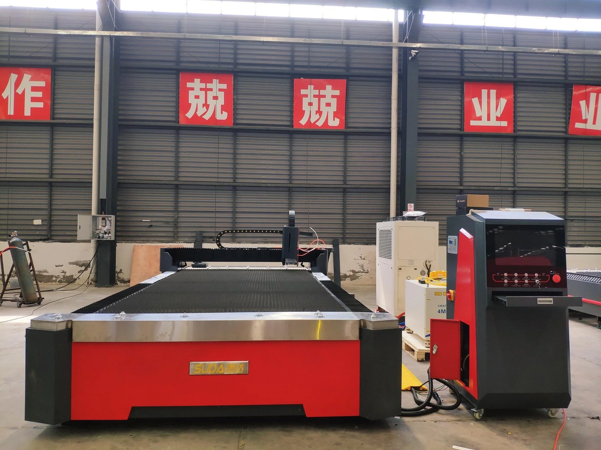 Metal Fiber Laser Cutting Machine Heavy Duty 3015 Table 3000W to 20kw Custom SUDA LASER 32 Years Manufacturer
