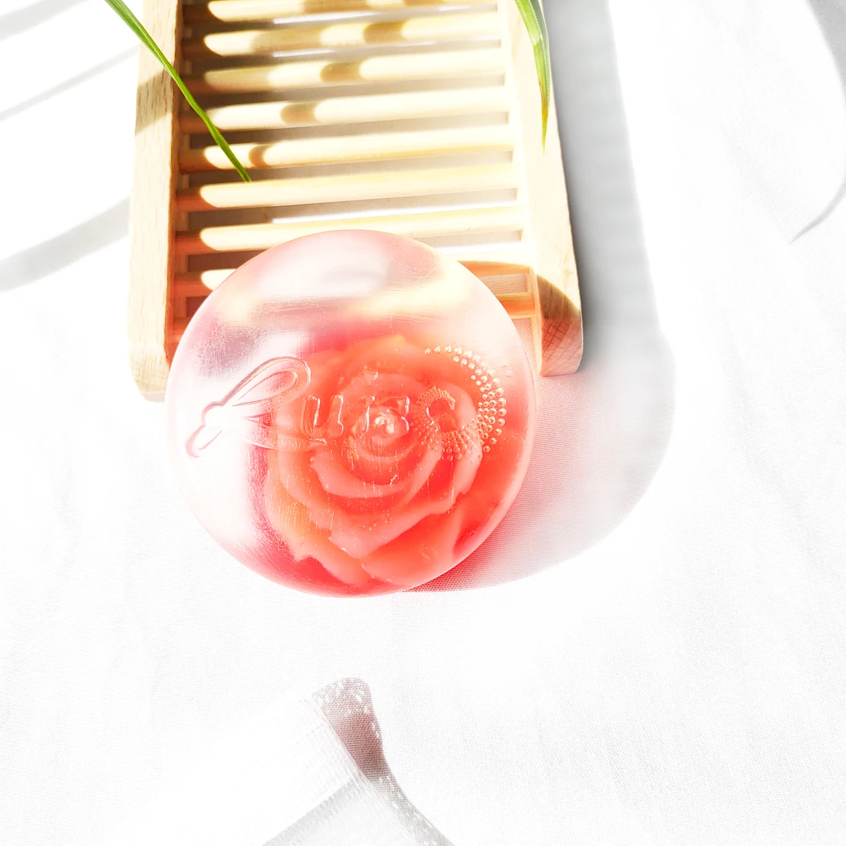 2021 New Arrival Organic Brightening Soothing Skin Mild Cleansing Soap Scented Rose Flower Soap