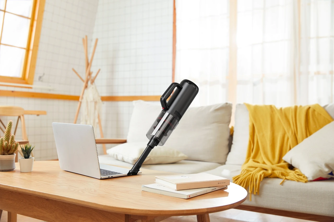 High Efficiency Stick Vacuum With 35min Long Runtime Detachable Battery 6 In 1 Lightweight Quiet Vacuum Cleaner