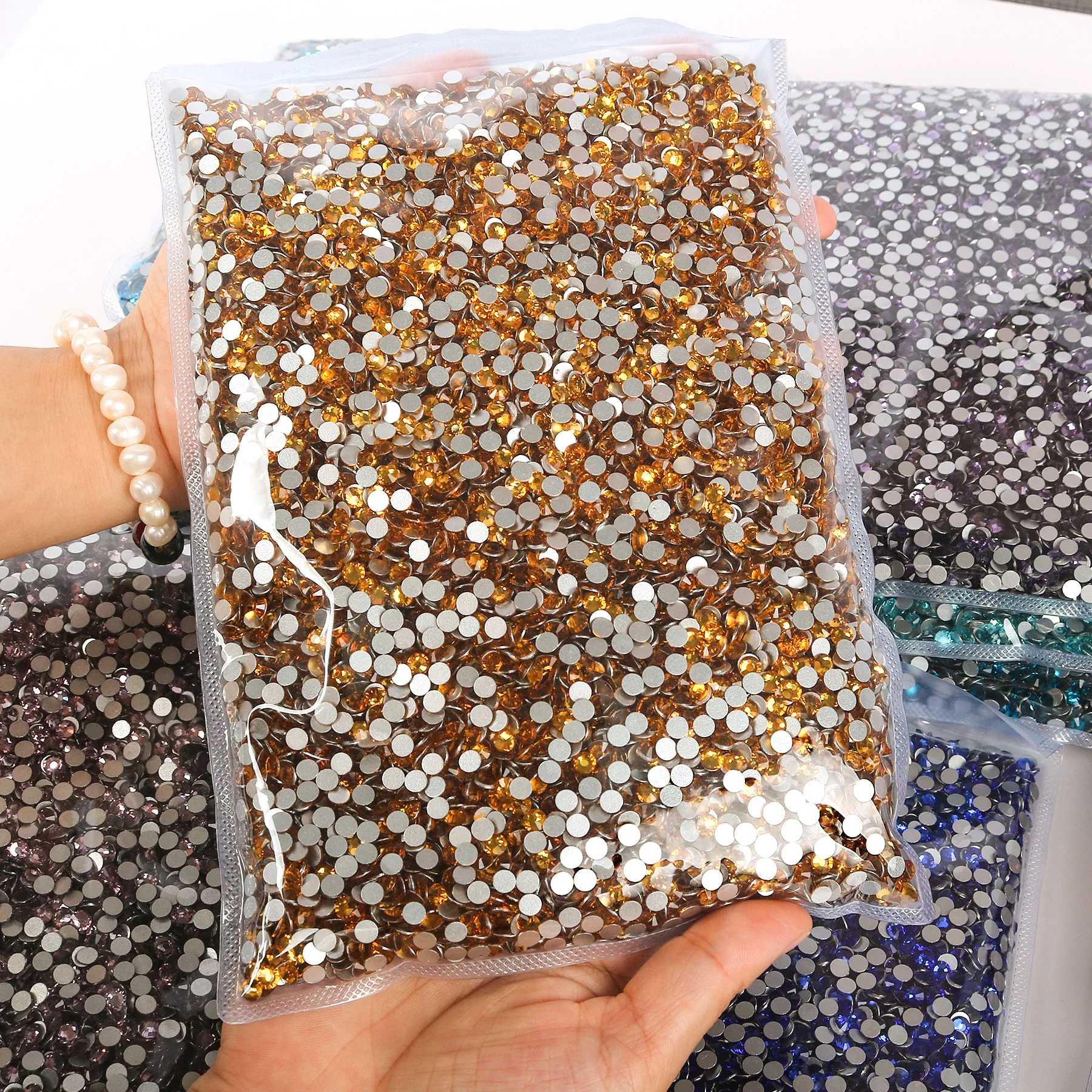 14400PCS Multicolor Hot Selling 4A Quality Flatback Crystal Bulk rhinestones Diamond Silver Base Glass Rhinestone For Garment