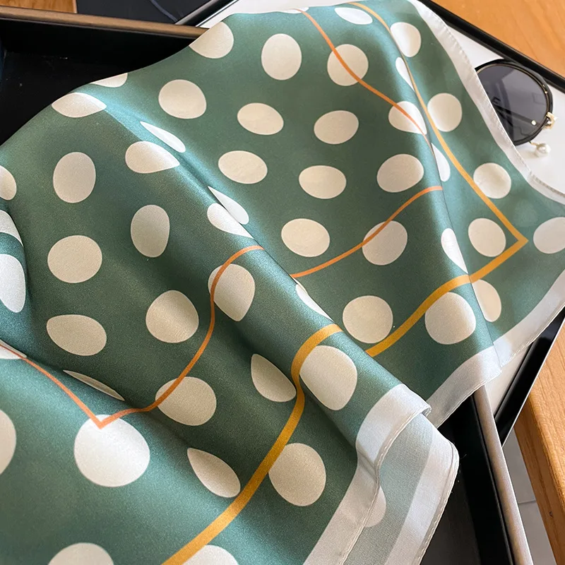 Fashion Headscarf Custom Square Pure Silk Scarves Bandanas Headband Square Shawls Head Wraps 100% Silk Printed Scarf  for Women