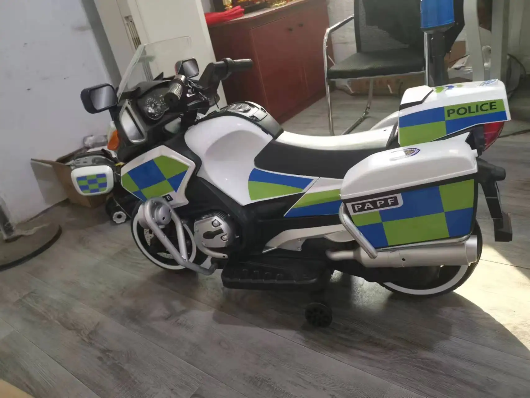 Factory wholesale new design 12V electric children rechargeable motorcycle battery power police bike for kids to drive