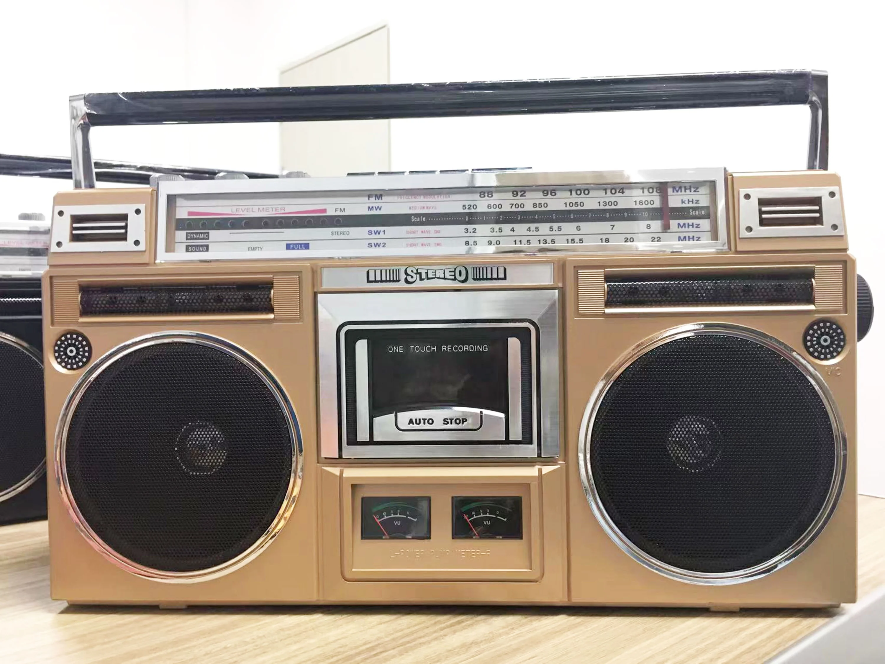 ODM OEM order factory offer customized classical mp3 music walkman portable good sound speaker cassette recorder player