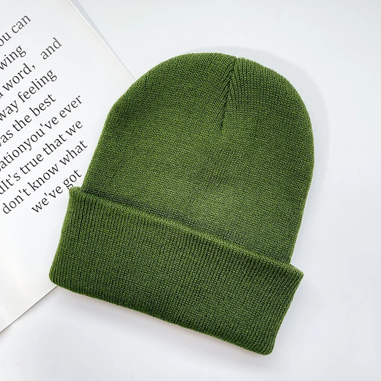 Wholesale High Quality Daily Warm Winter Knitted Beanie Hats Custom Logo Acrylic Knit Winter Hat For Men Women