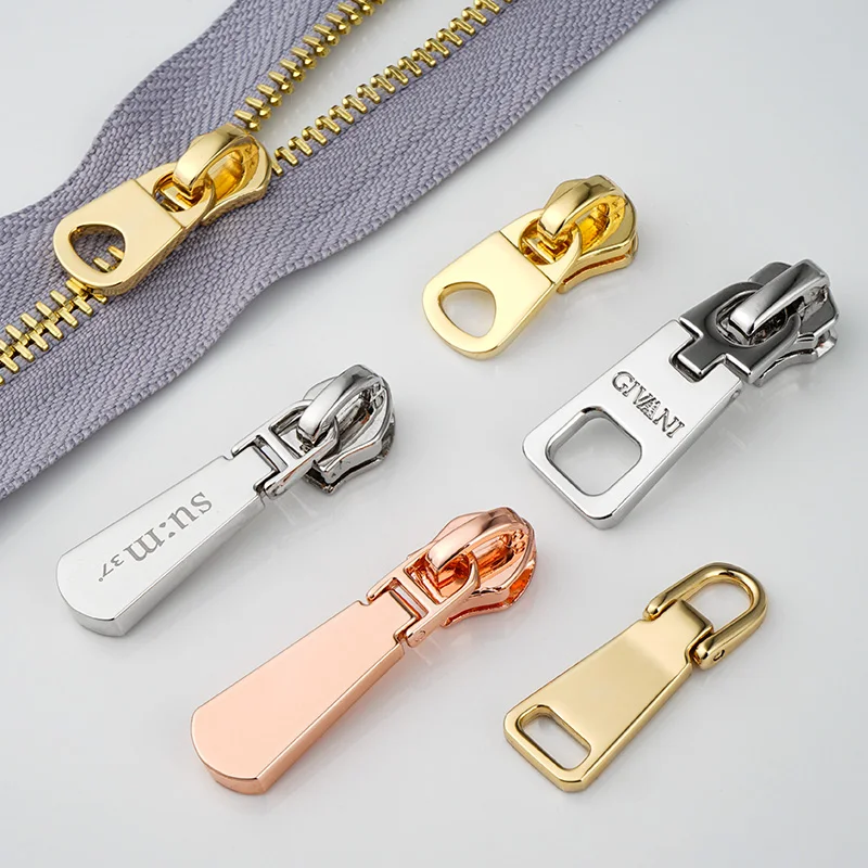 Fashion Design Custom Metal #3 5 Zipper Sliders Gold Zip Pull Luxury Custom Logo Metal Zipper Puller Bag Customized Zipper Pulls