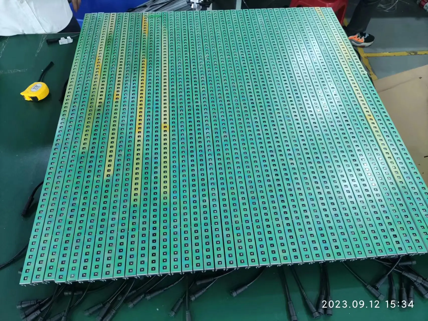 3D naked eye video effects RGB 64 segments led linear light bar for building 3D lighting