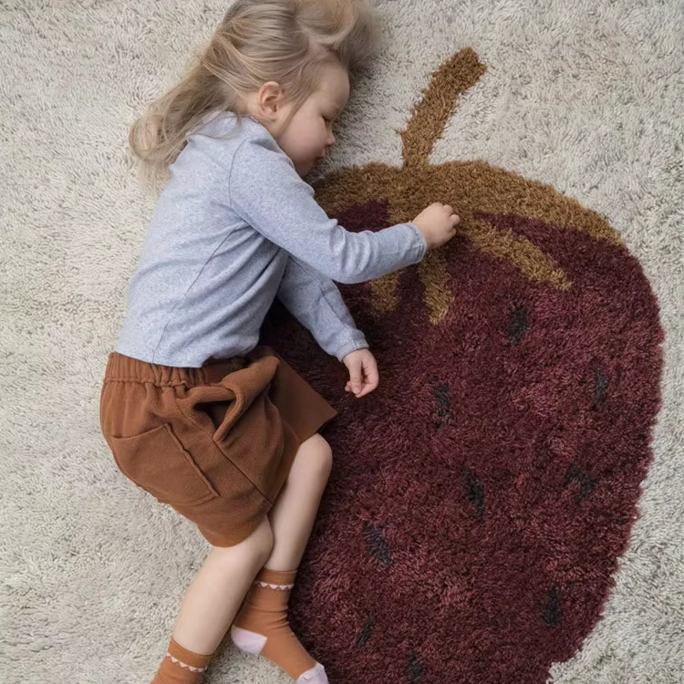Strawberry Design Bathroom Shower Mat Skin-friendly and Kid-friendly Tufted Carpet Washable High Pile Bedroom Rug