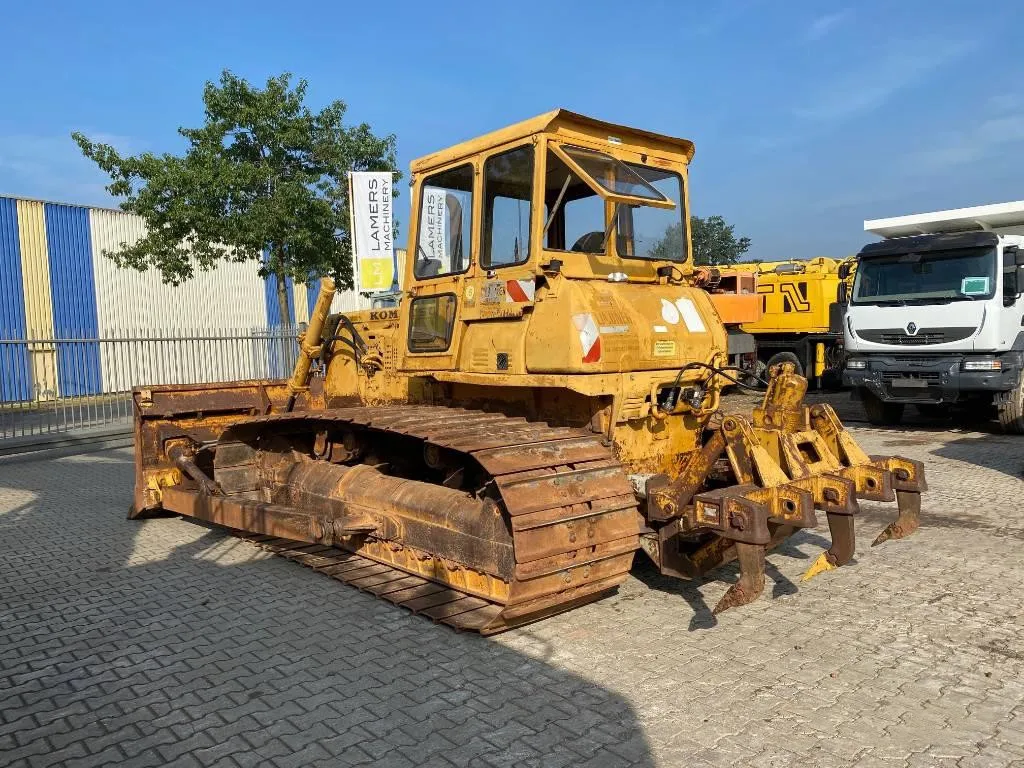 cheap price uesd komatsu D60 bulldozer Original condition bulldozer komatsu d65ex d65px d85ess d155a-2 crawler bulldozer