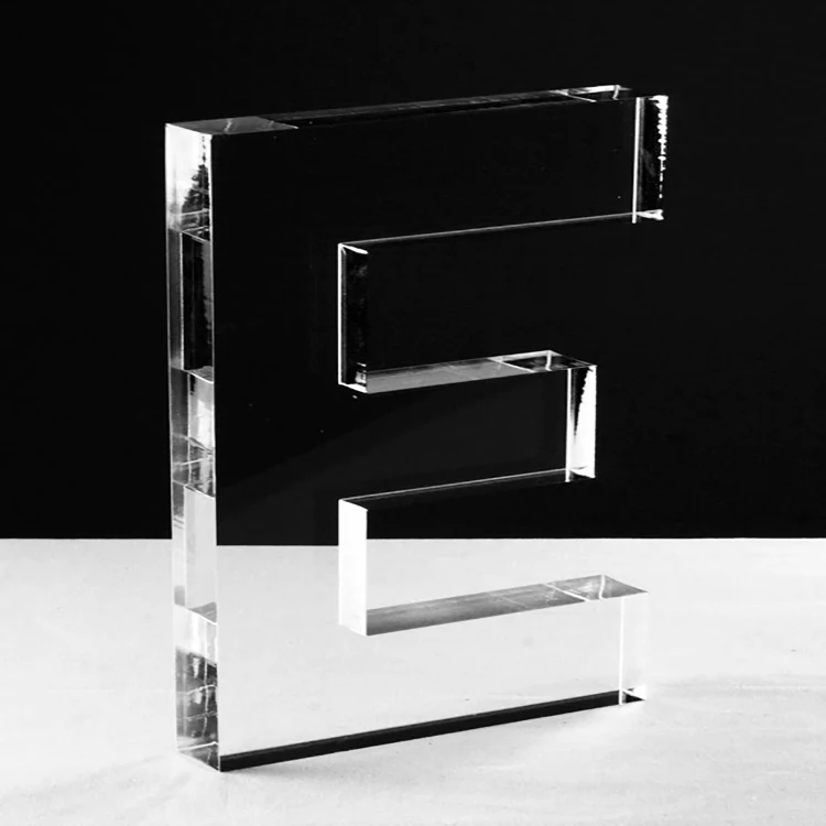 Clear Acrylic Alphabet Medal Bespoke 26 Various Cutting Letters Plexiglass Decorative Letter trophy award for Souvenir Gifts