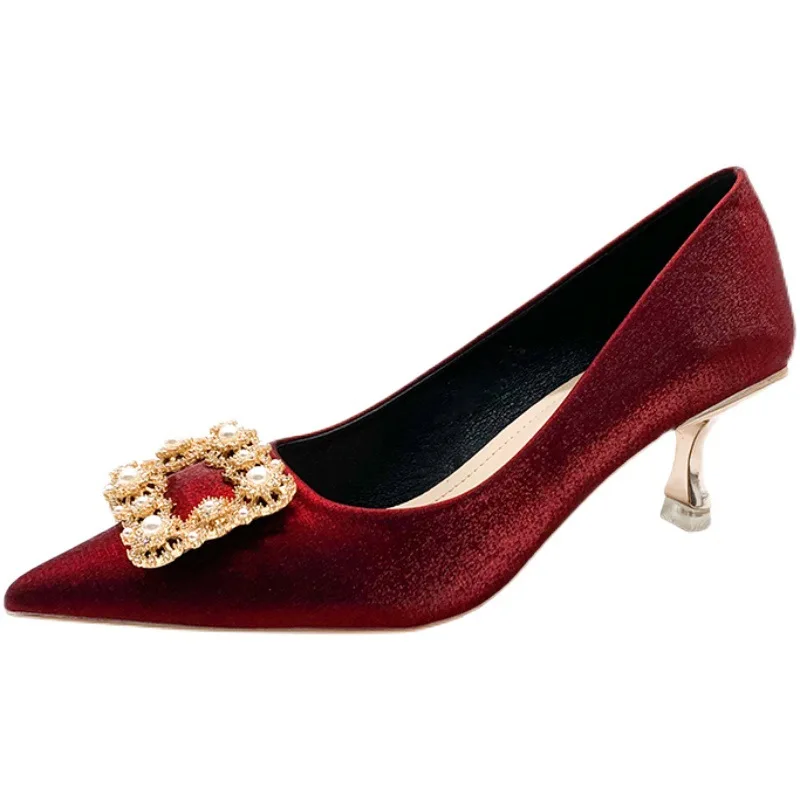 latest design Women pointed low heel dress high heels luxurious Satin Pearl Rhinestone Bridal Wedding Shoes 6cm pumps for ladies