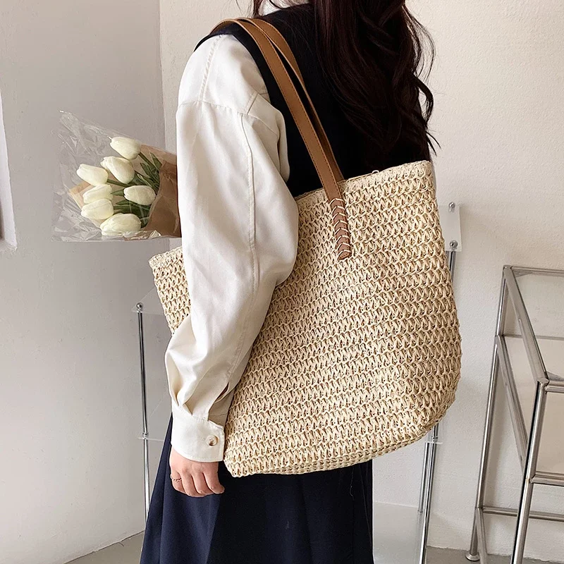 Free Sample Small Hollow Out Mini Net Bamboo Beach Shell Tote Bags Women