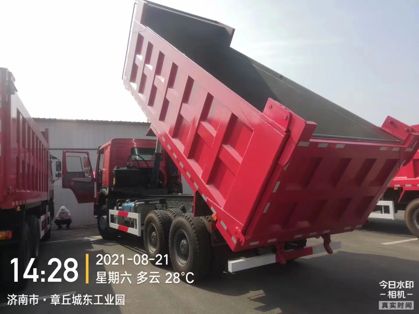 SINOTRUK Howo Diesel Engine 340 380 440 Horsepower 8*4 30 40 50t Dumper Tipper Truck Sinotruck 12 Wheels Mining Dump Trucks