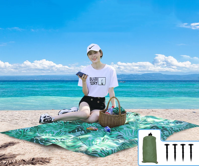 Portable Waterproof Picnic Blanket, Portable Beach Blanket, Foldable Camping Mat with Carry Strap Beach Mat Family