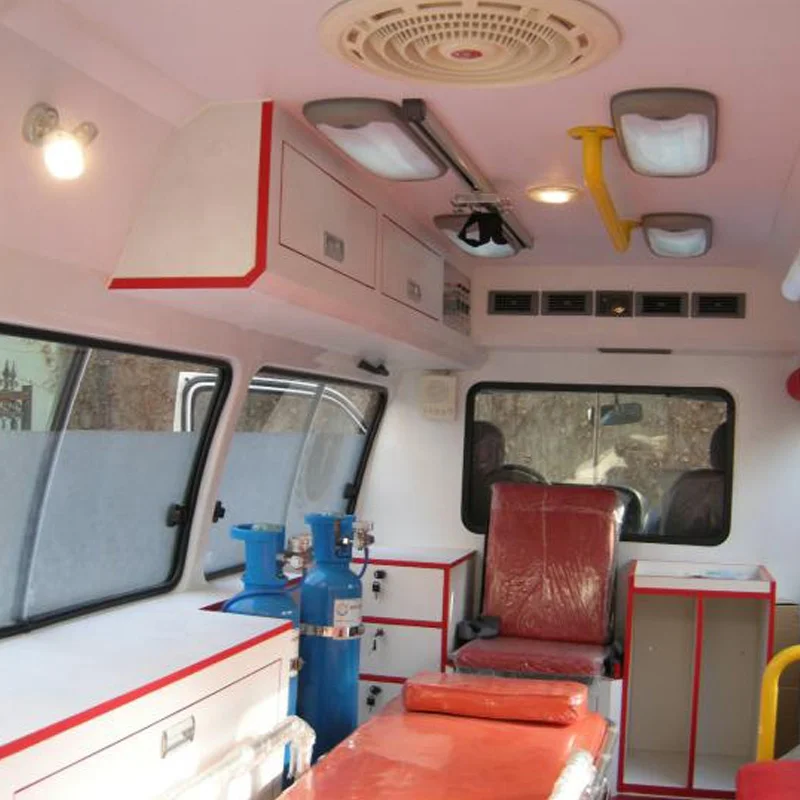 China Emergence Vehicle 4*2 Ambulance 6 passenger factory supply