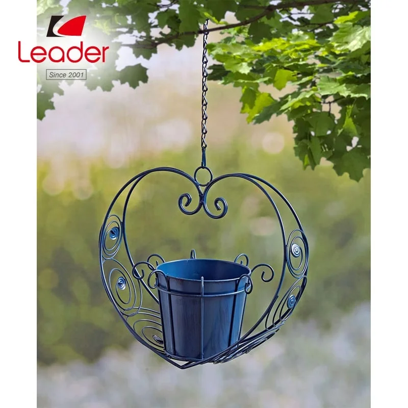 New Decorative Outdoor Garden Iron Hanging Flower Pot Metal Hanging Heart Planters
