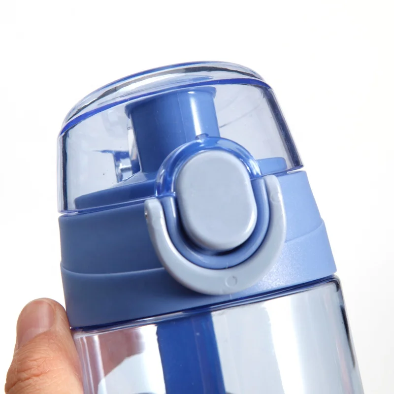 
Custom 620ml Travel Leakproof BPA Plastic Lid Silicone Handle Tritan PC Drinking Water Bottle with One Touch 
