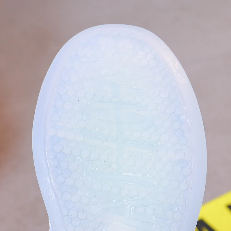 competitive price high quality rechargeable kids led basketball shoes With wings sepatu basket dipimpin anak-anak