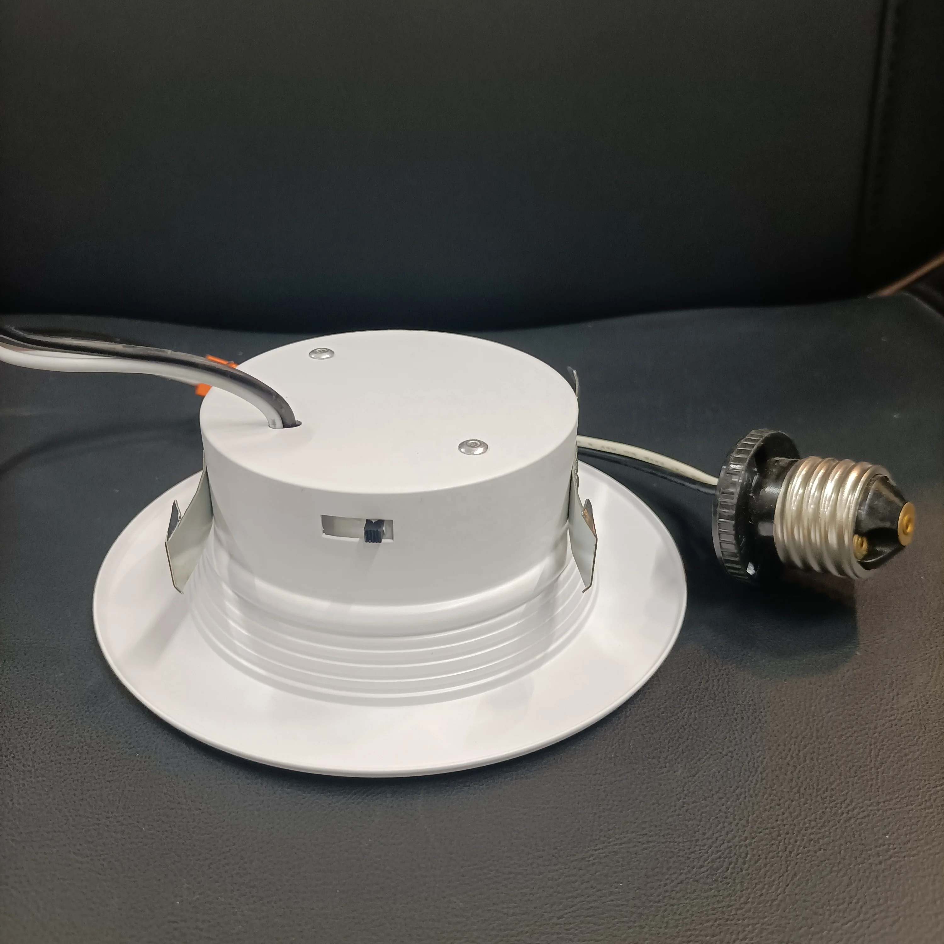 looking for distributor 4inch retrofit led light 9w led ceiling spot light LED Can Light Retrofit