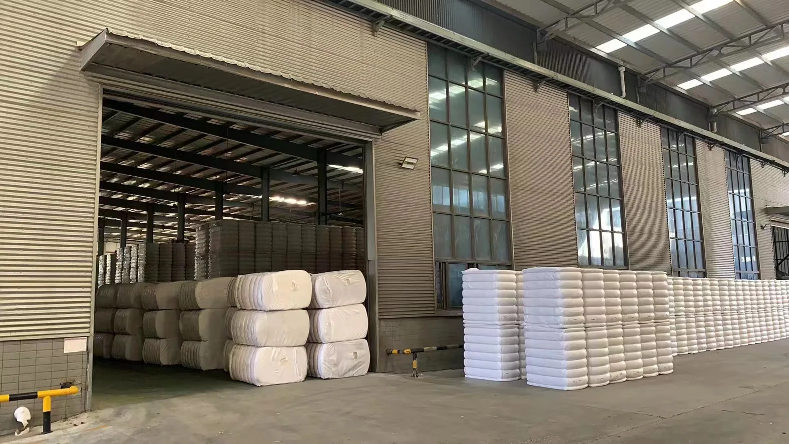 KOYEE manufacture Custom Superior resiliency recycled silicon Polyester staple fiber For pillow stuffing toys Filling Material