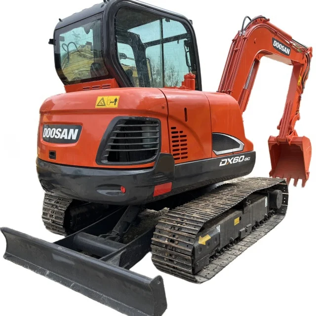 China professional manufacture Small 6 Ton Doosan Dx60 Hydraulic Excavator Made In Used Crawler Excavators For Sale