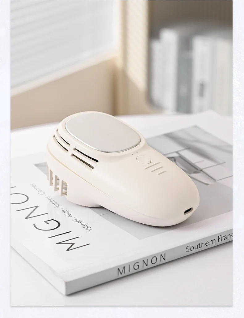 2024 Newest good sale for Japan market  ice cold handheld  portable rechargeable semiconductor cooler and fan two functions usb
