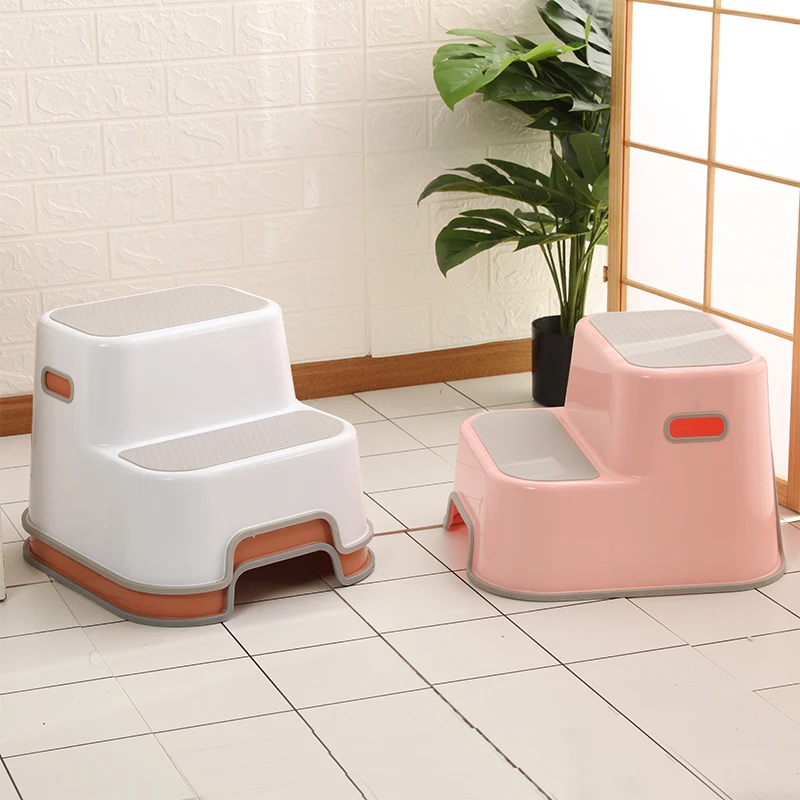 Hot selling bathroom none slip baby toilet training plastic toddler step stool