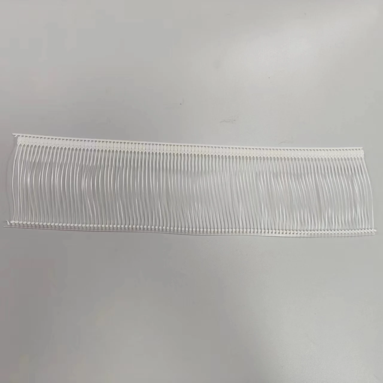 Loop lock tag pin Plastic loop lock tag pin for hanging price label factory direct customized