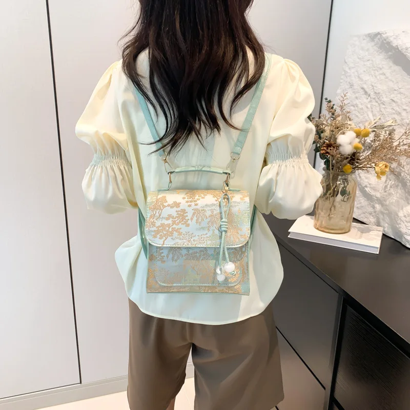 Simple and stylish backpacks, small portable schoolbags, fashion travel backpacks